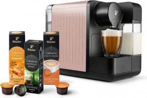 Tchibo Kapsel-/Kaffeepadmaschine Cafissimo milk Kapselmaschine 12L mit integriertem Milchsystem inkl. 3 Kapseln in 3 Sorten